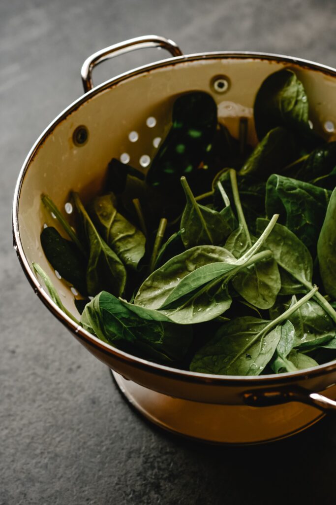 SPINACH SALAD WITH TAHINI DRESSING